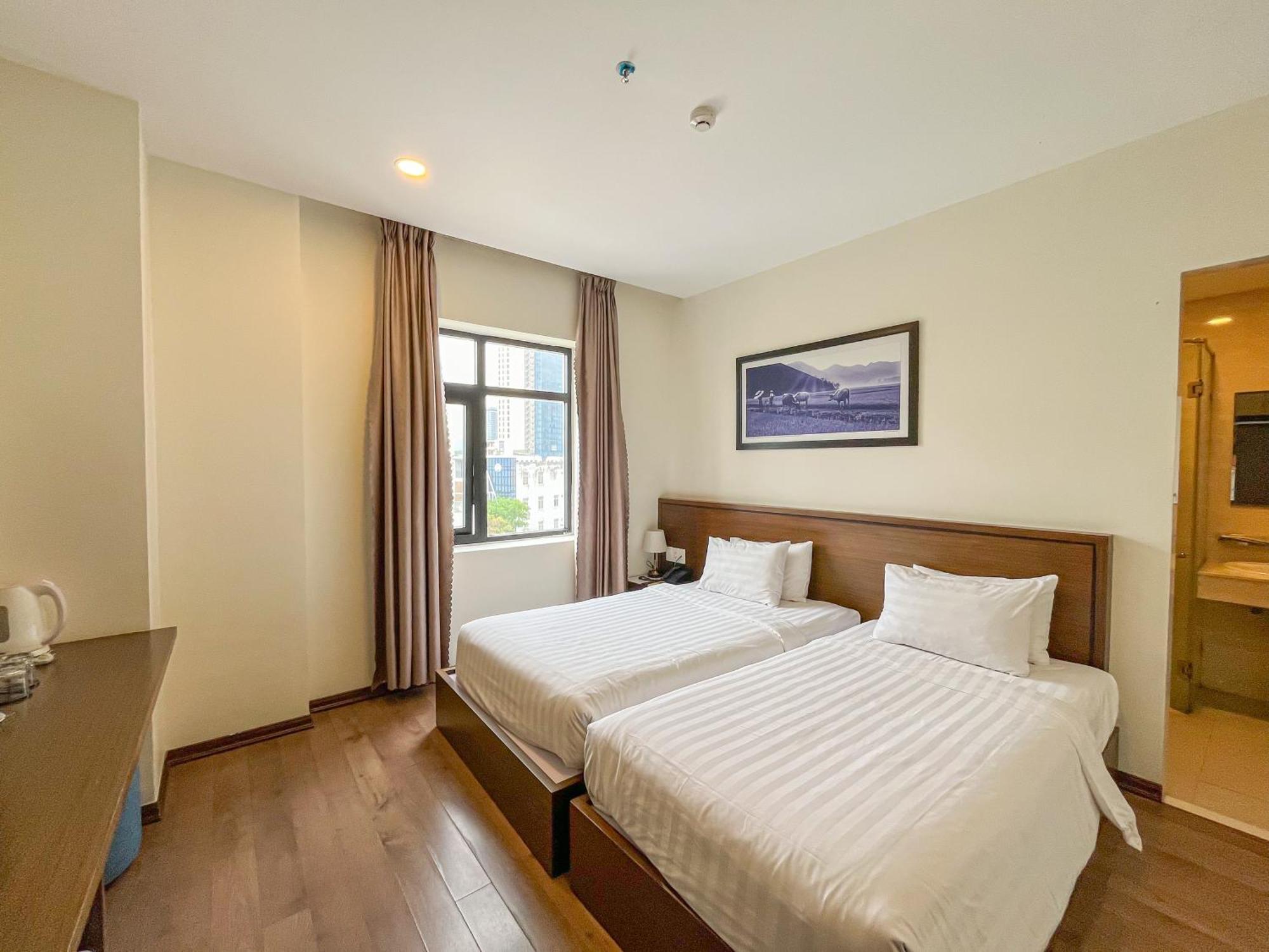 Central Hotel & Spa Danang Exterior photo