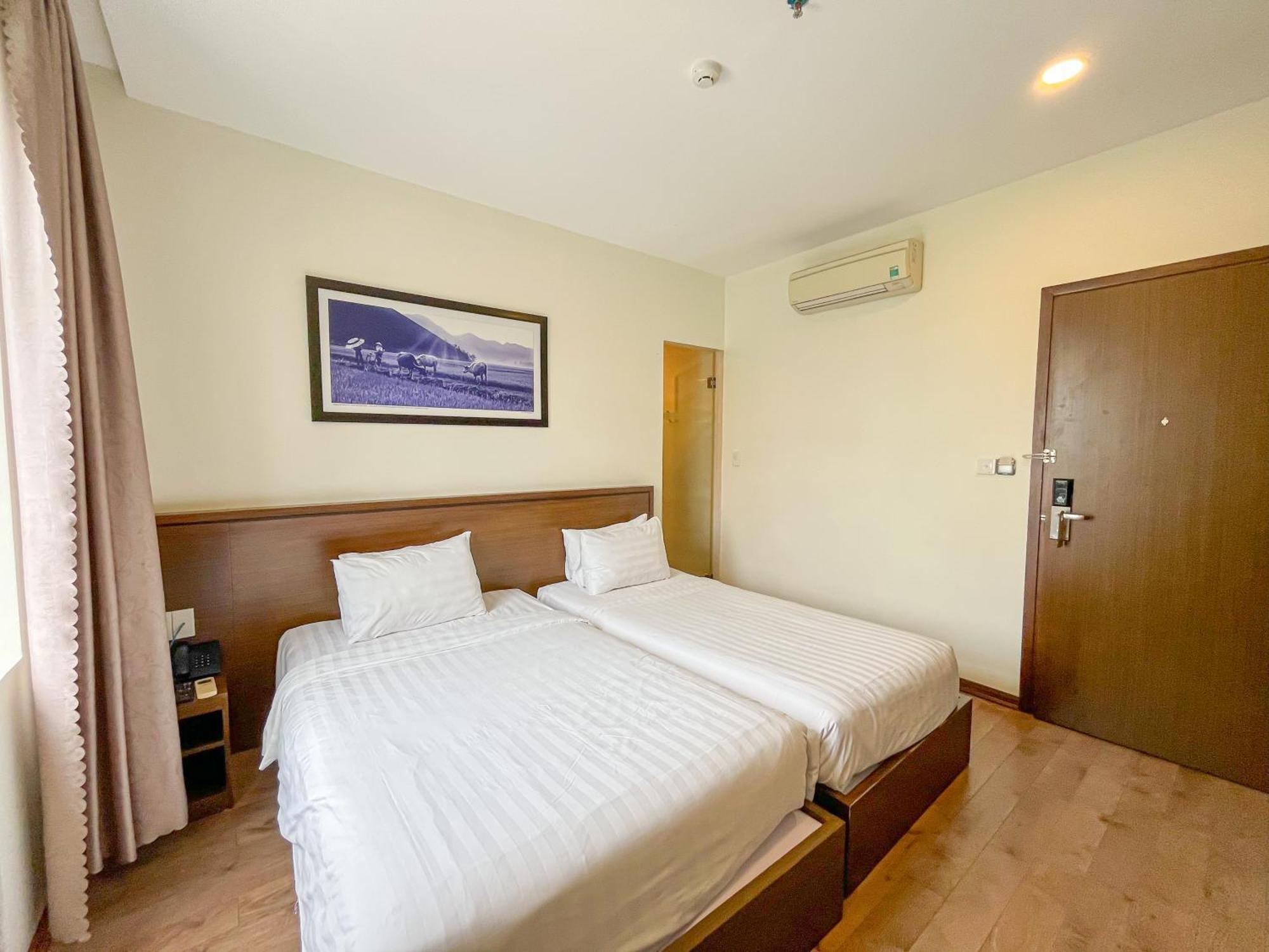 Central Hotel & Spa Danang Room photo