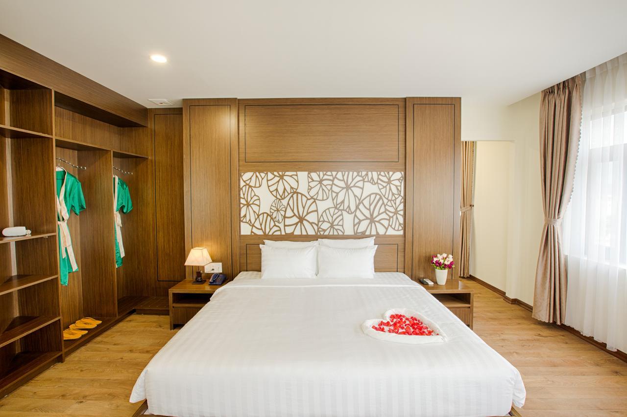 Central Hotel & Spa Danang Exterior photo